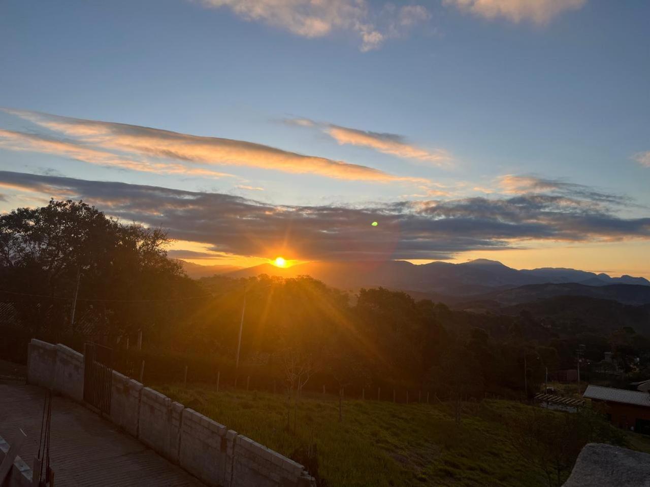 Chale Da Pinha Seu Descanso Nas Montanhas!